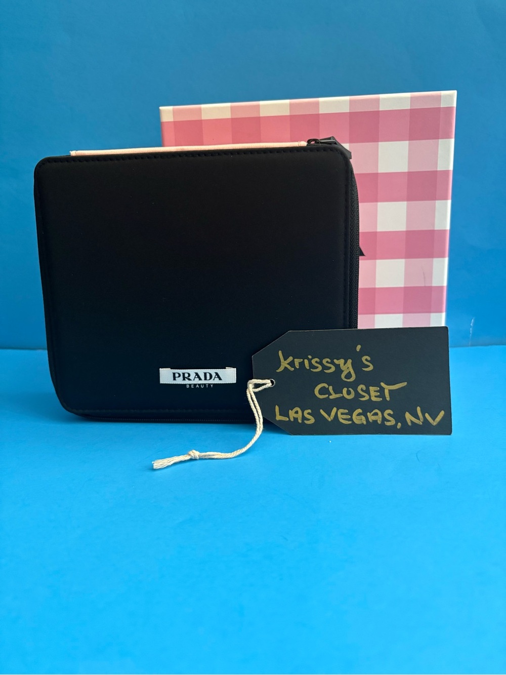 🌼 Prada Hard Shell Beauty Black and Pink Zip Cosmetic Train Case